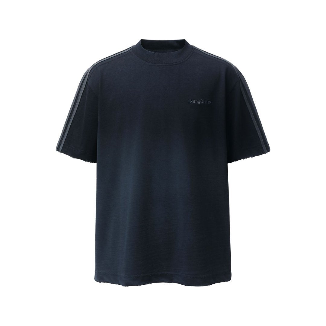 Embroidered gradient letters washed with water to make old short sleeves
