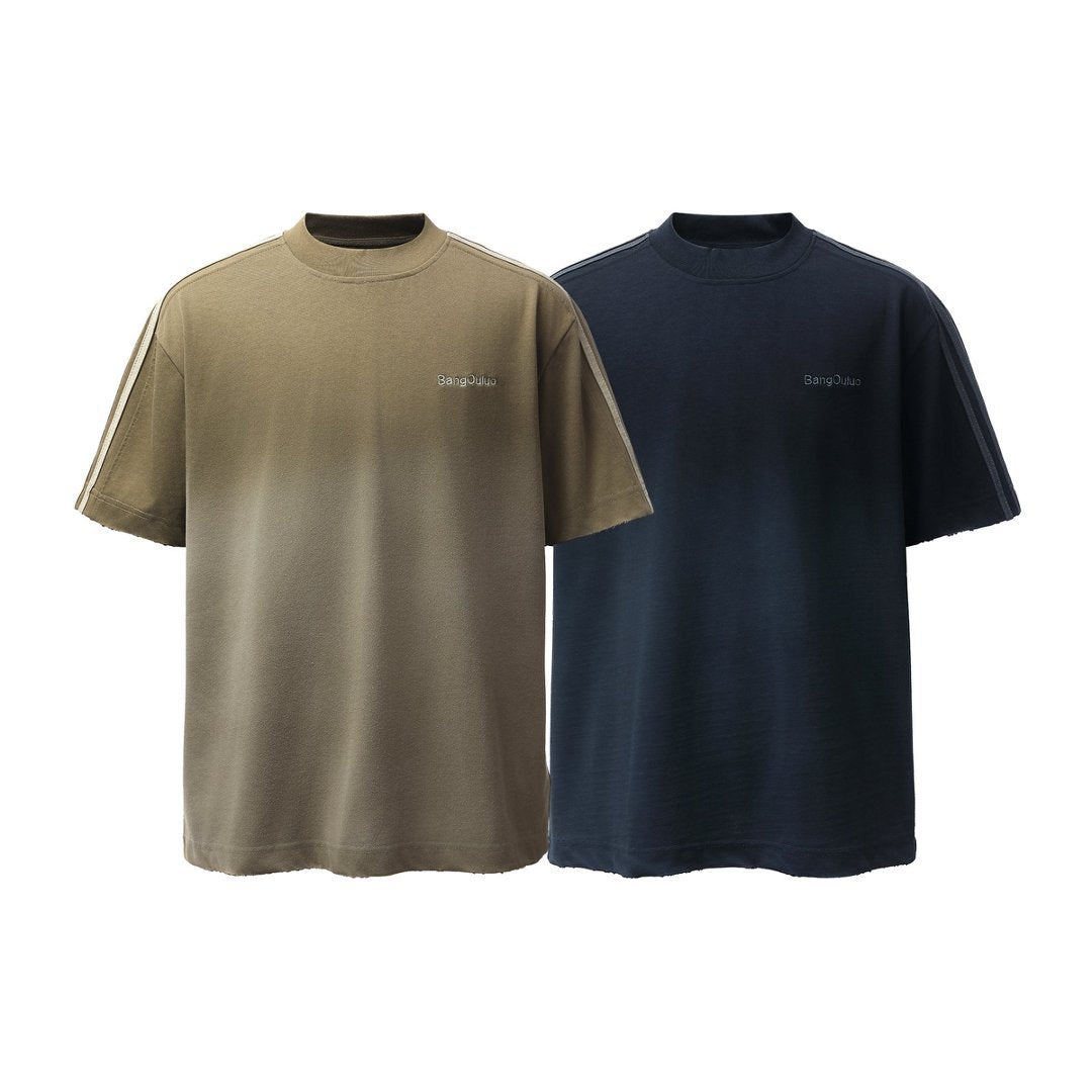 Embroidered gradient letters washed with water to make old short sleeves